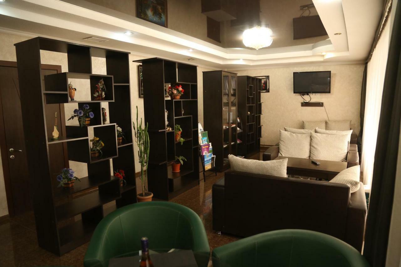 ホテルElite House ビシュケク エクステリア 写真
